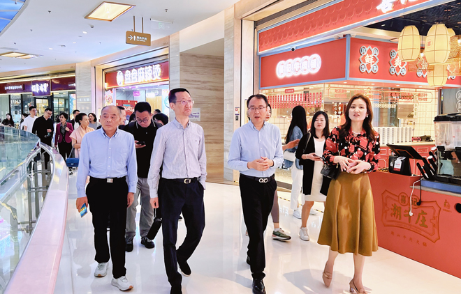 1712142578432922.jpg 參觀環(huán)球匯項目.jpg